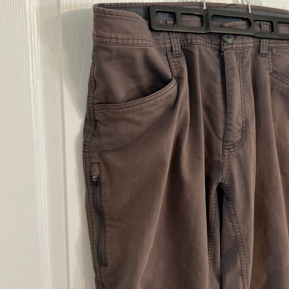 BC Clothing. 36/30 x 28” Inseam. Men’s casual/hiking pants. - Picture 8 of 11